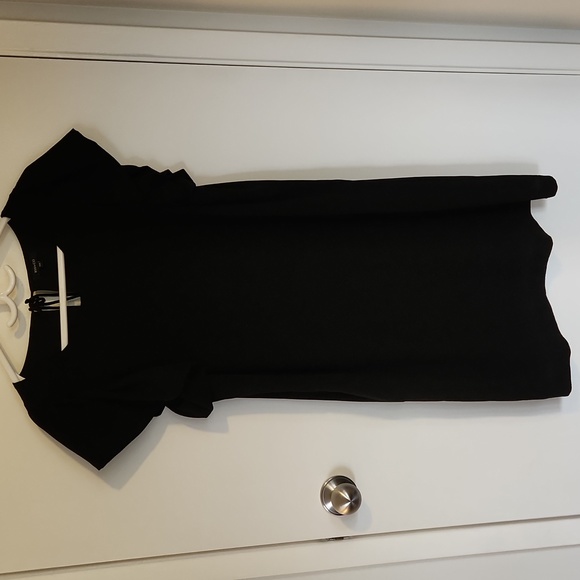 LBD - Picture 1 of 7